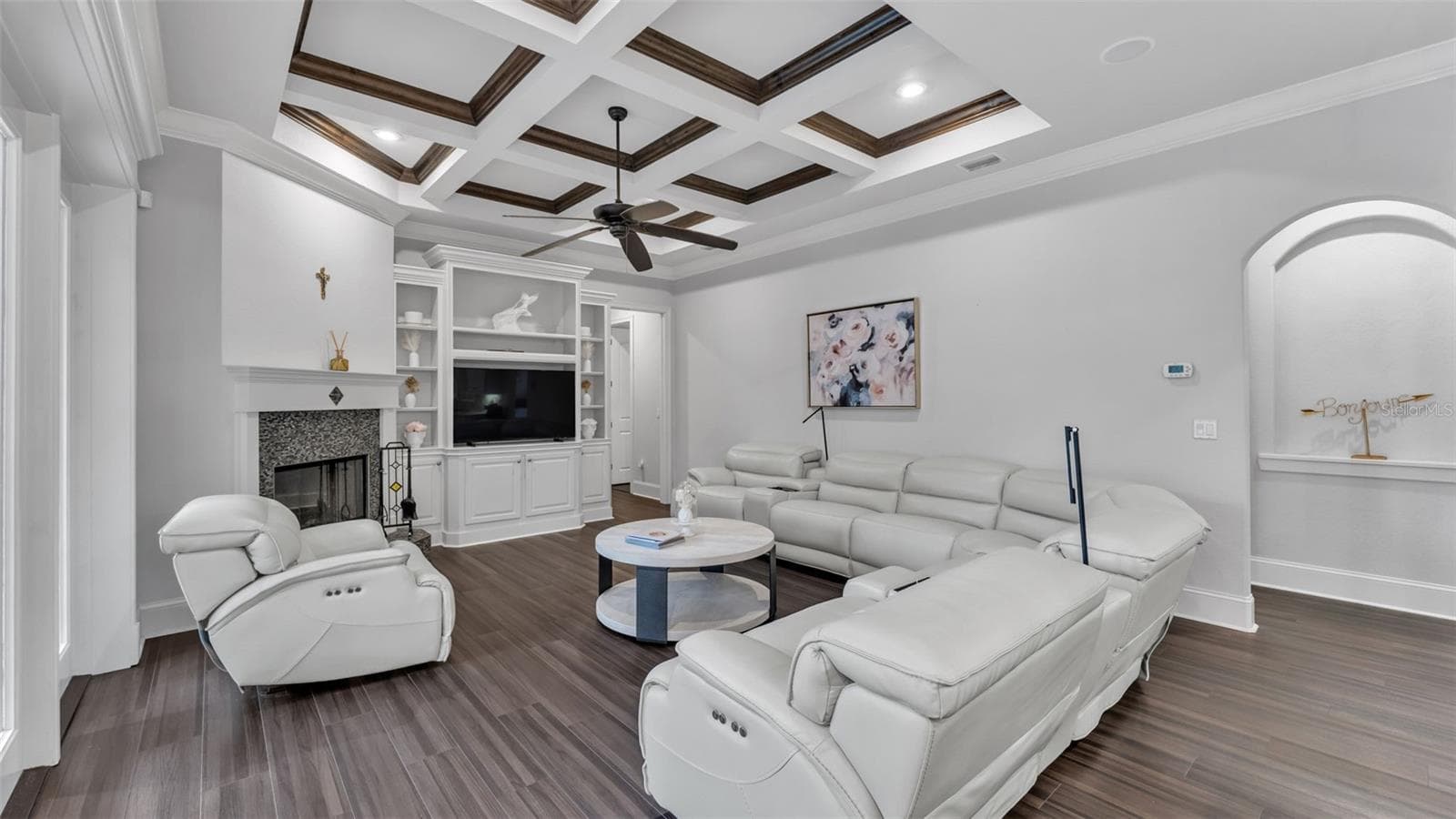 family room - 6626 CRESCENT WOODS CIR, LAKELAND