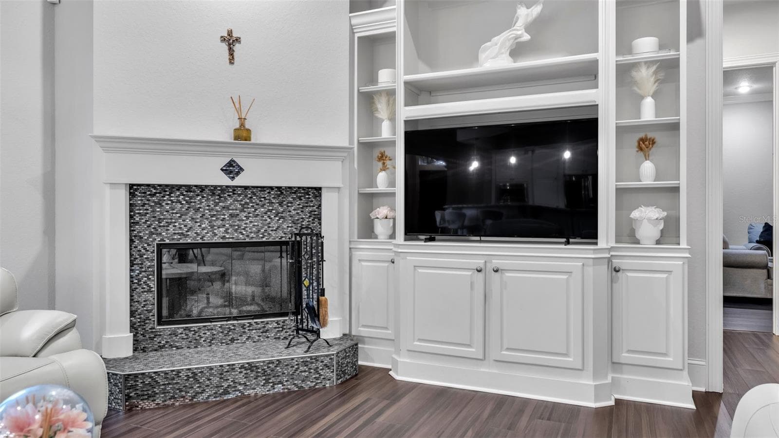 family room - 6626 CRESCENT WOODS CIR, LAKELAND
