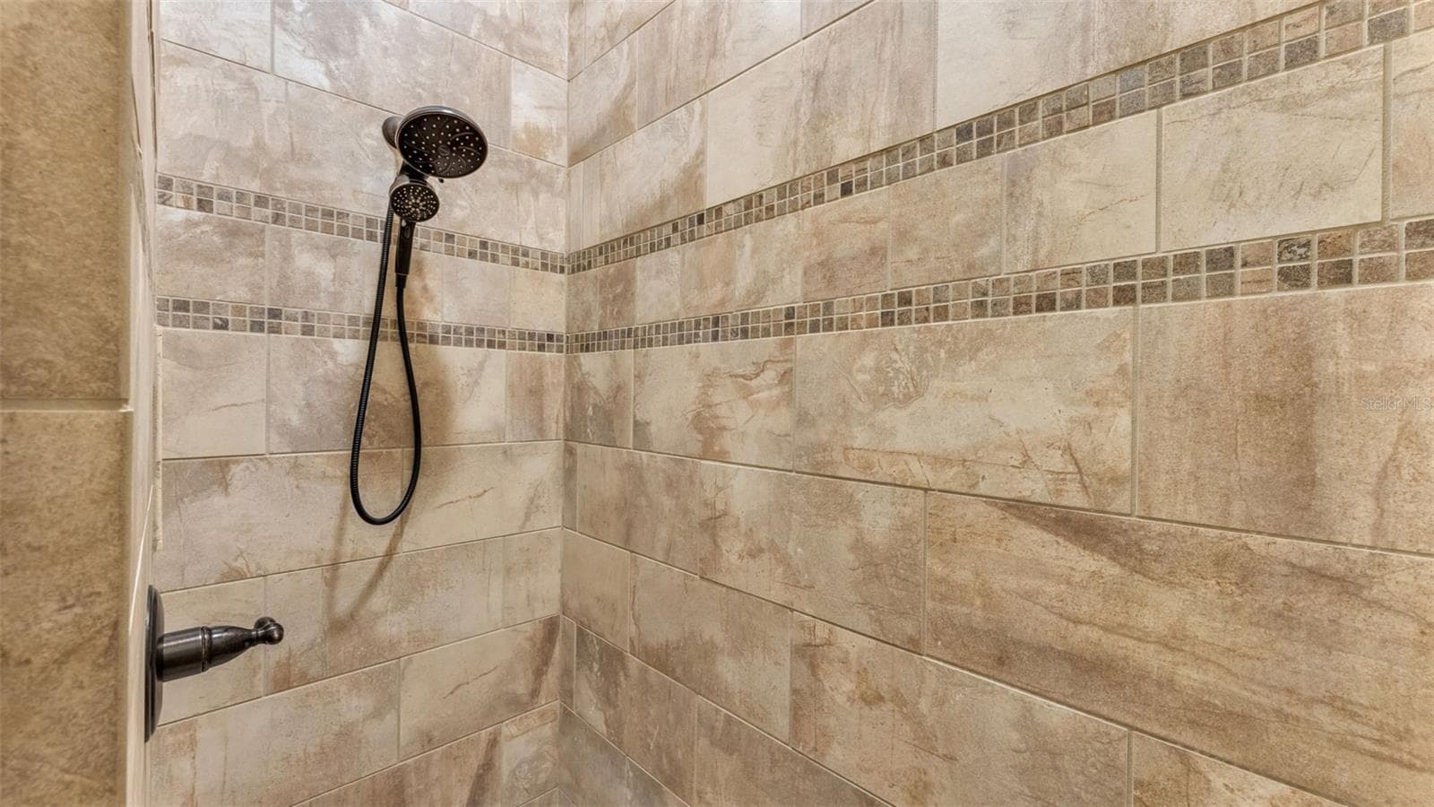 bathroom #3 - 6626 CRESCENT WOODS CIR, LAKELAND