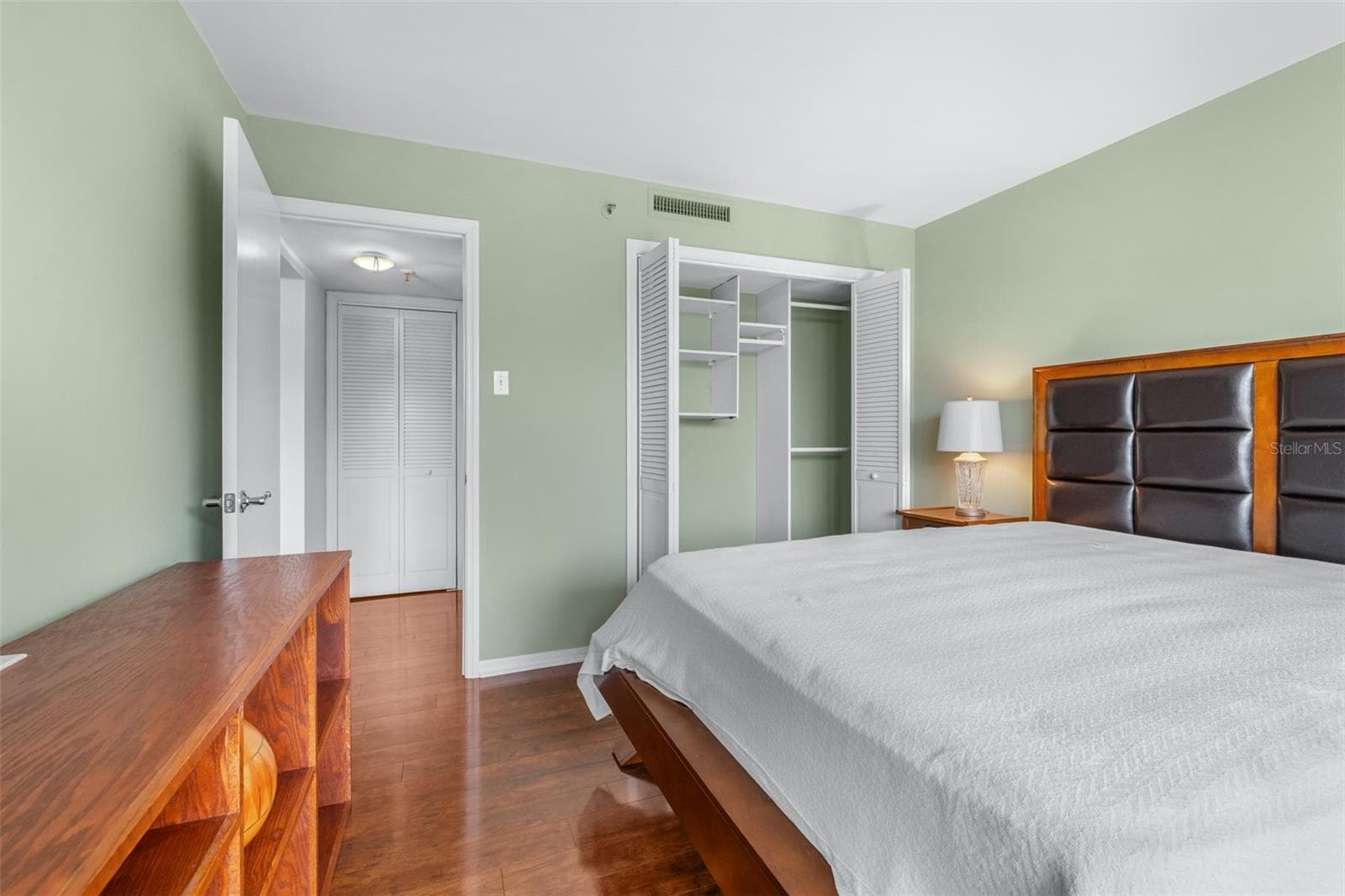 Condominium at 3211 W SWANN AVE #410, TAMPA, photo 27 of 41