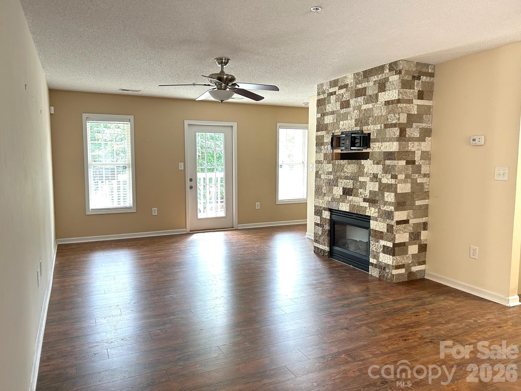 Condominium at 119 Steam Engine Drive, Mooresville, photo 10 of 35
