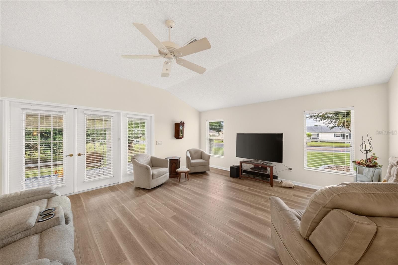 Single Family Residence at 1700 NORFOLK AVE, THE VILLAGES, photo 13 of 44