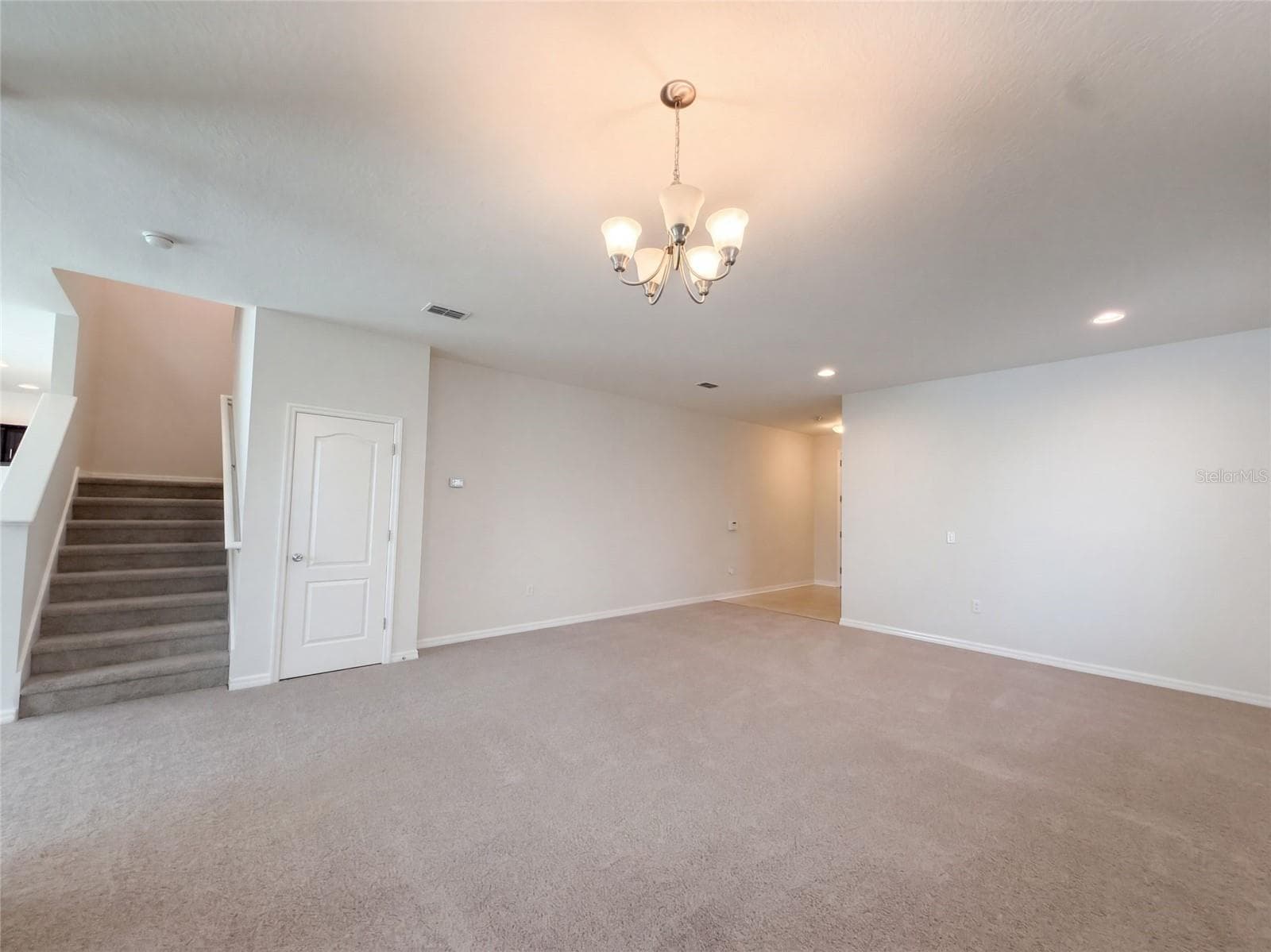 Single Family Residence at 7607 TANGLE RUSH DR, GIBSONTON, photo 9 of 28