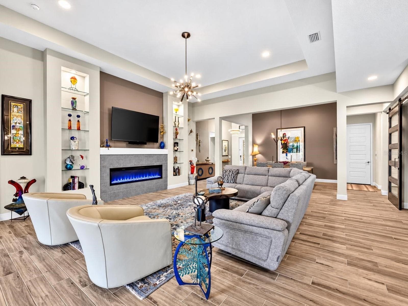 Single Family Residence at 800 TAILWIND PL, SARASOTA, photo 5 of 100