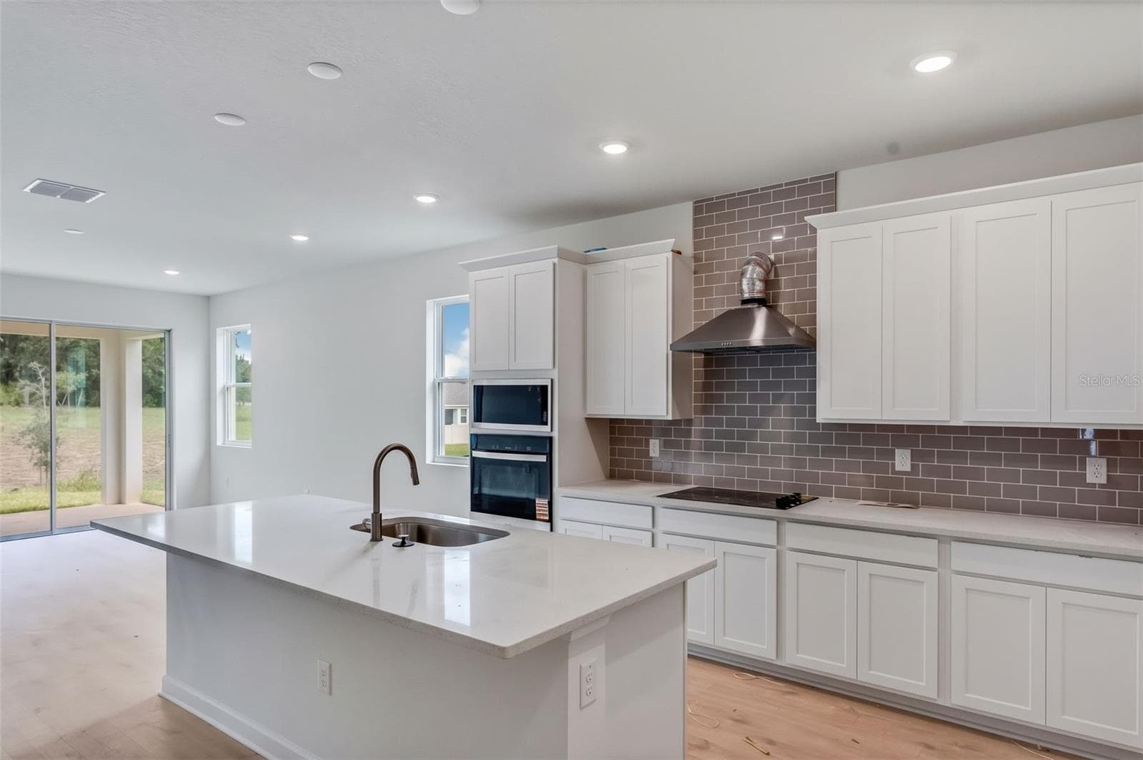 Single Family Residence at 35127 TUSCAN HILL RD, DADE CITY, photo 12 of 40