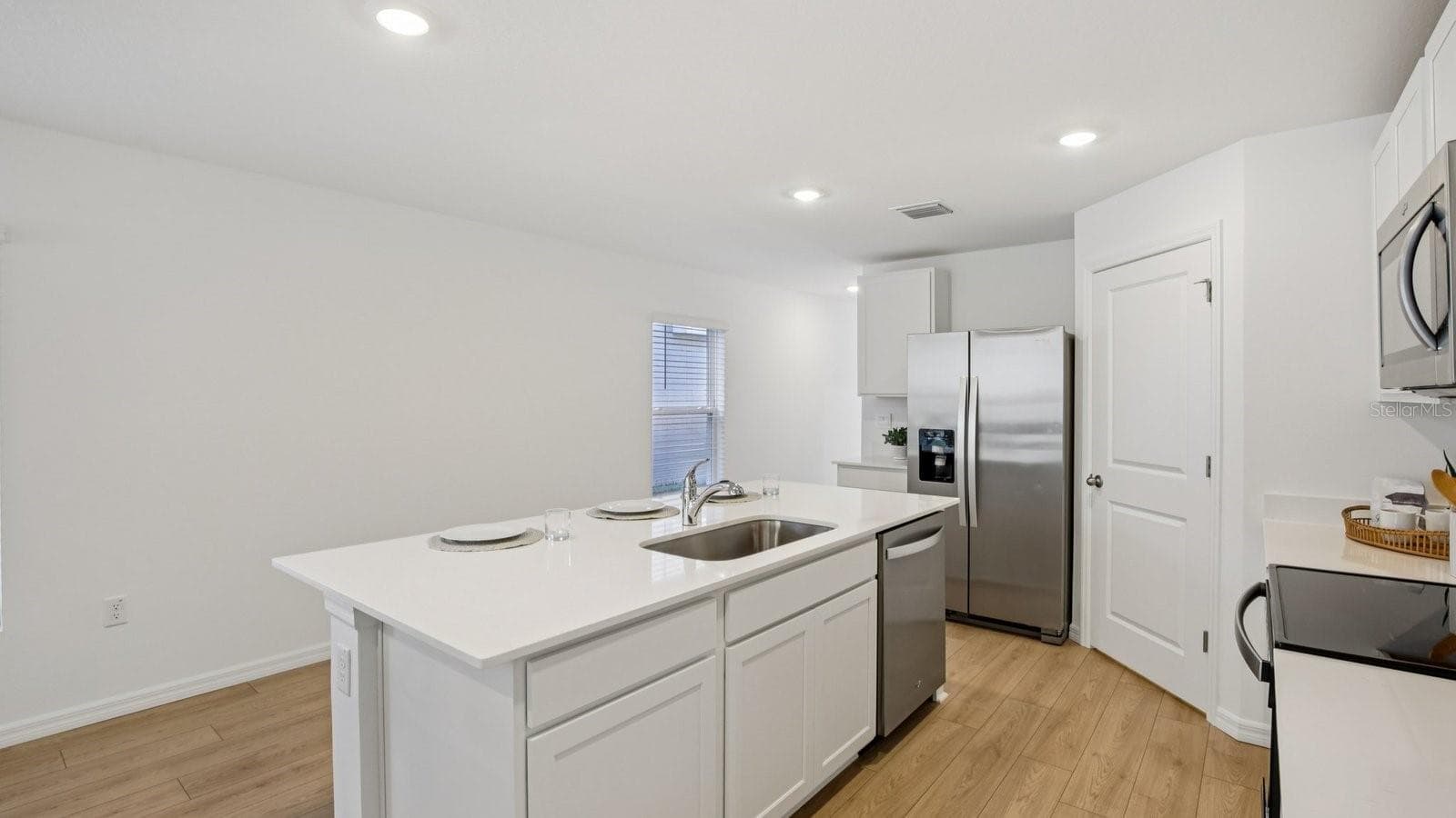 Single Family Residence at 11467 MEMORIAL DR, BROOKSVILLE, photo 13 of 30