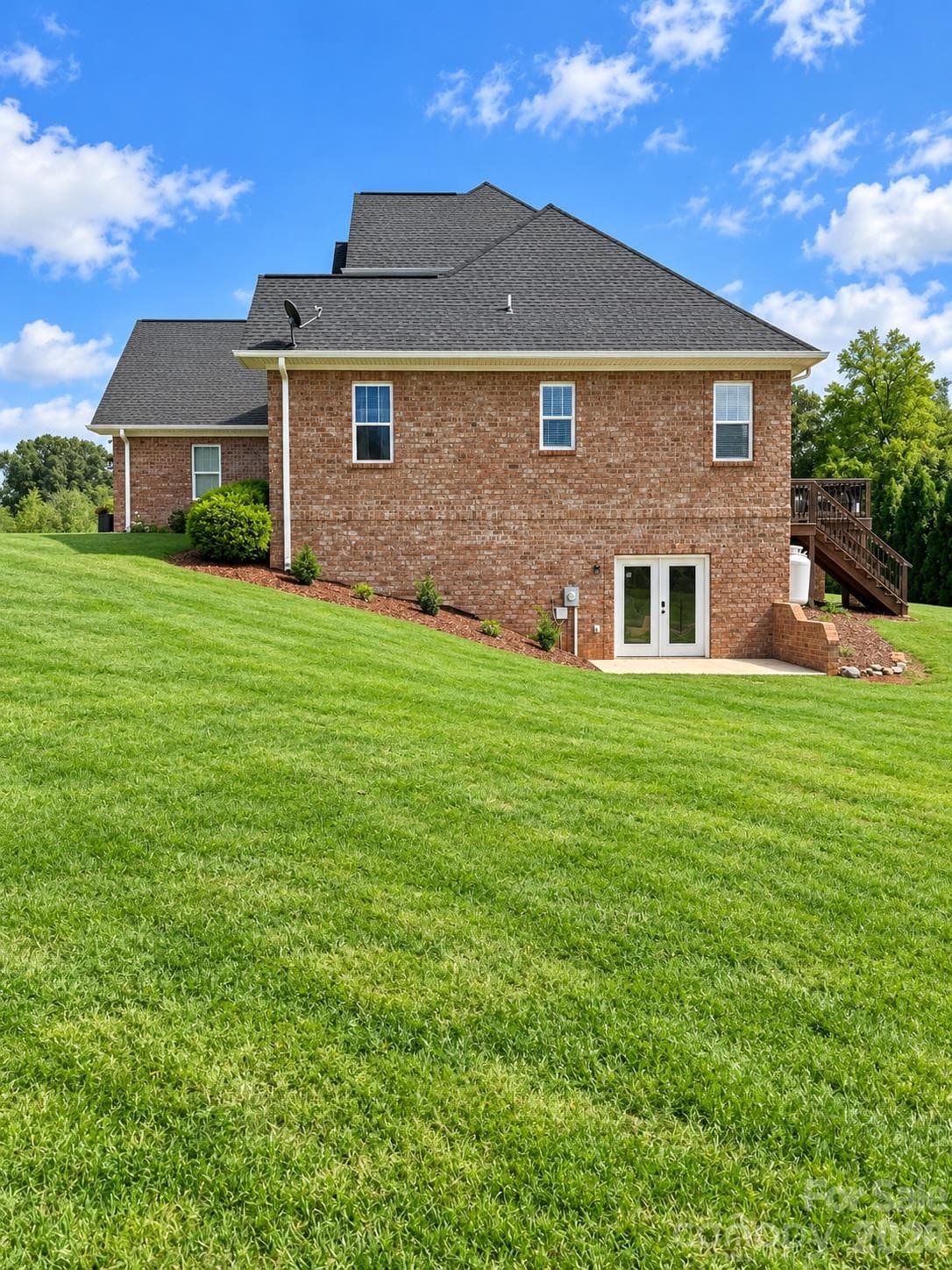 Single Family Residence at 121 Westfields Drive, Taylorsville, photo 19 of 22