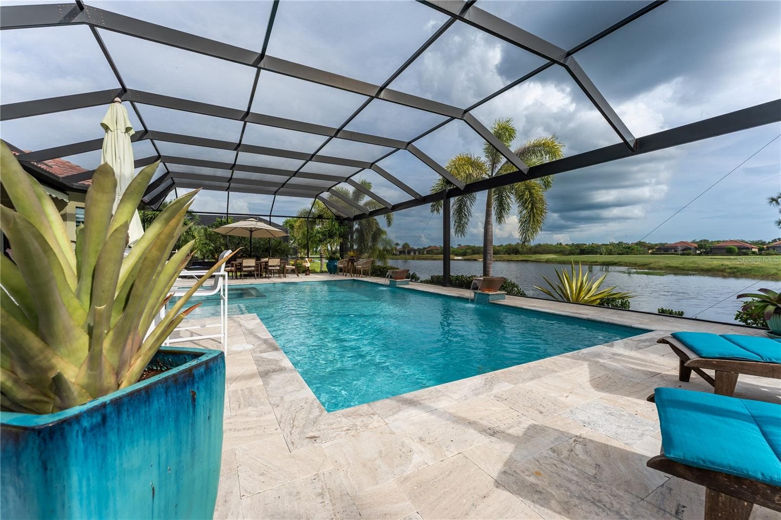 Single Family Residence at 10733 TARFLOWER DR, VENICE, photo 12 of 83