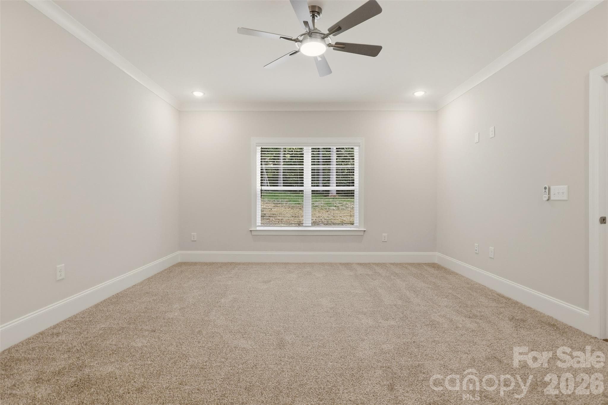 Single Family Residence at 201 Indian Wells Circle, Lexington, photo 17 of 48