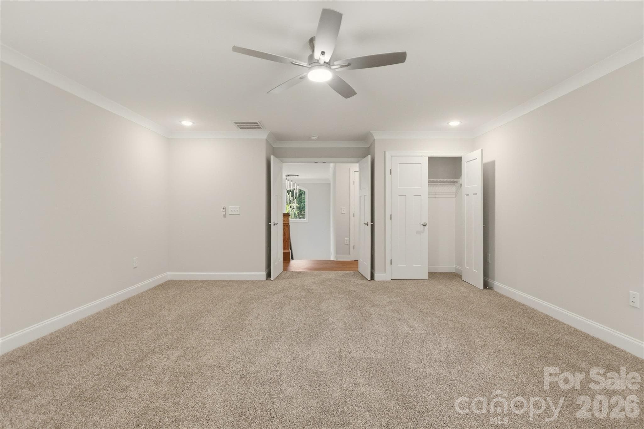 Single Family Residence at 201 Indian Wells Circle, Lexington, photo 20 of 48
