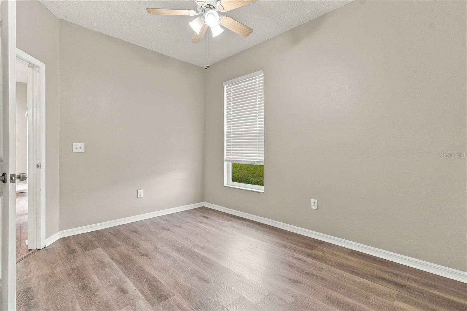 Single Family Residence at 28436 OPENFIELD LOOP, WESLEY CHAPEL, photo 17 of 59