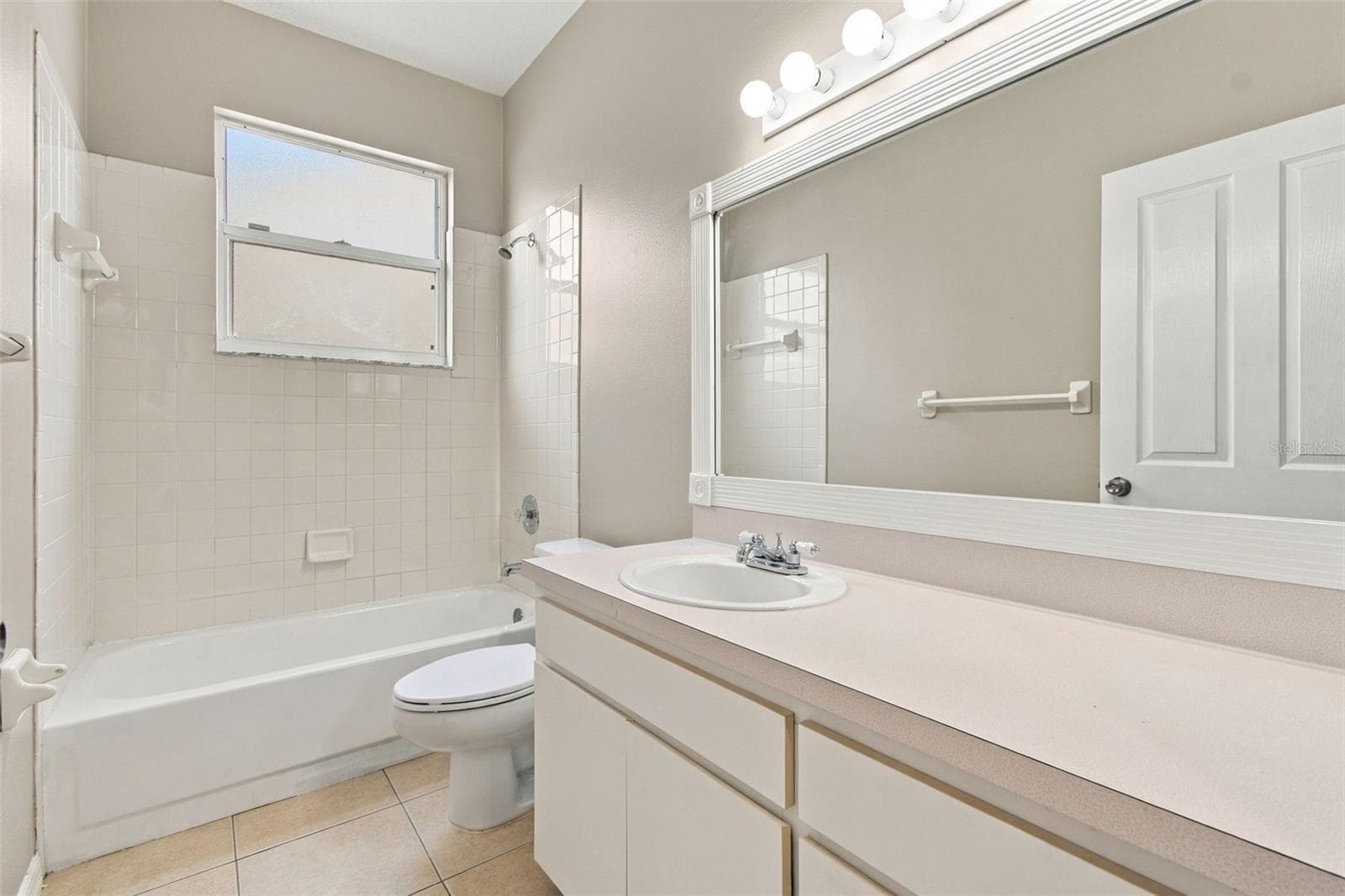 Single Family Residence at 28436 OPENFIELD LOOP, WESLEY CHAPEL, photo 18 of 59