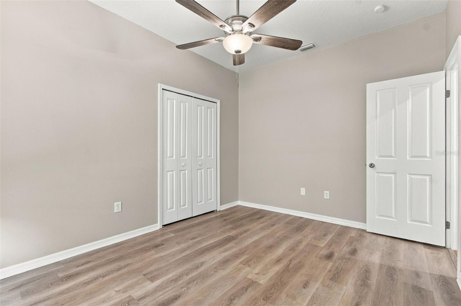 Single Family Residence at 28436 OPENFIELD LOOP, WESLEY CHAPEL, photo 21 of 59
