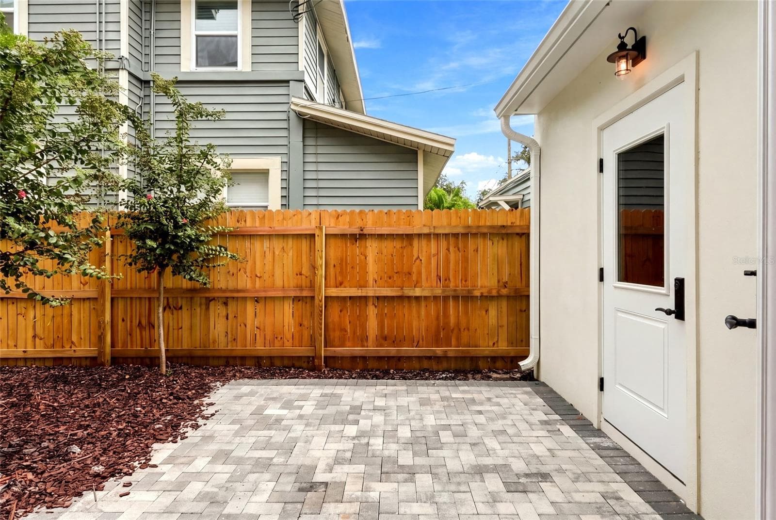 1st Floor Private Patio with fenced in yard - 2534 1ST AVE N, ST PETERSBURG