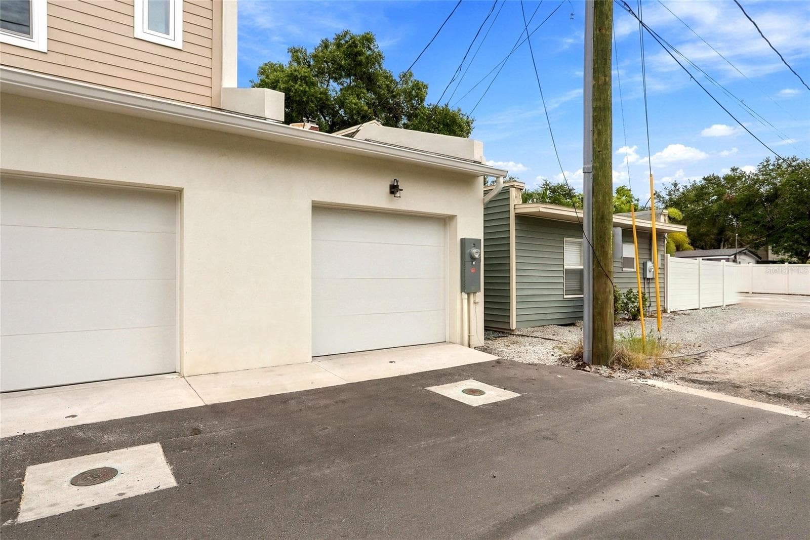 Detached 1 Car Garage on Far Right - 2534 1ST AVE N, ST PETERSBURG