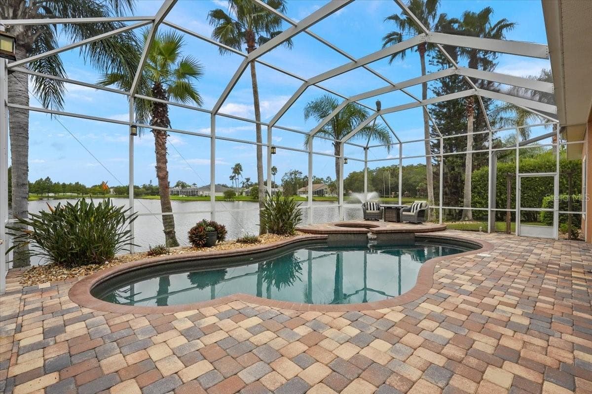 Saltwater Pool & Spa - 6627 MERRYVALE LN, PORT ORANGE