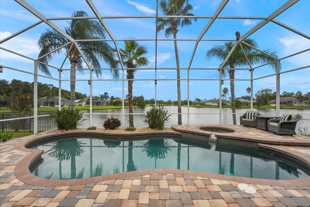 Heated Saltwater Pool & Spa - 6627 MERRYVALE LN, PORT ORANGE