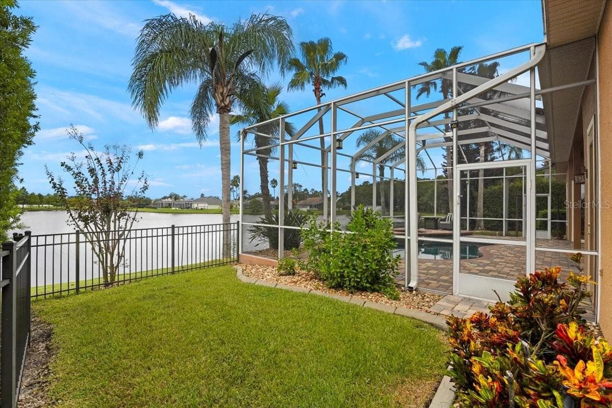 Aluminum Fenced Side Yard - 6627 MERRYVALE LN, PORT ORANGE