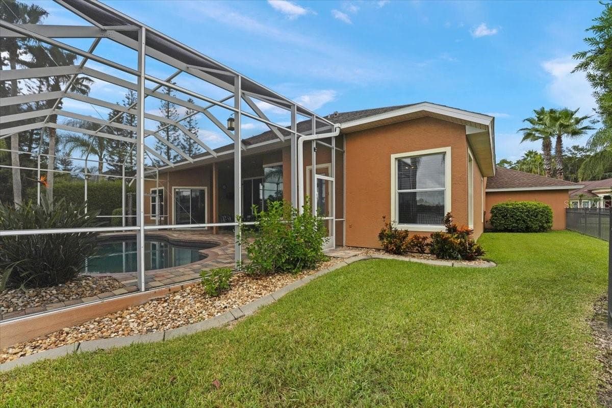 Aluminum Fenced Side Yard - 6627 MERRYVALE LN, PORT ORANGE