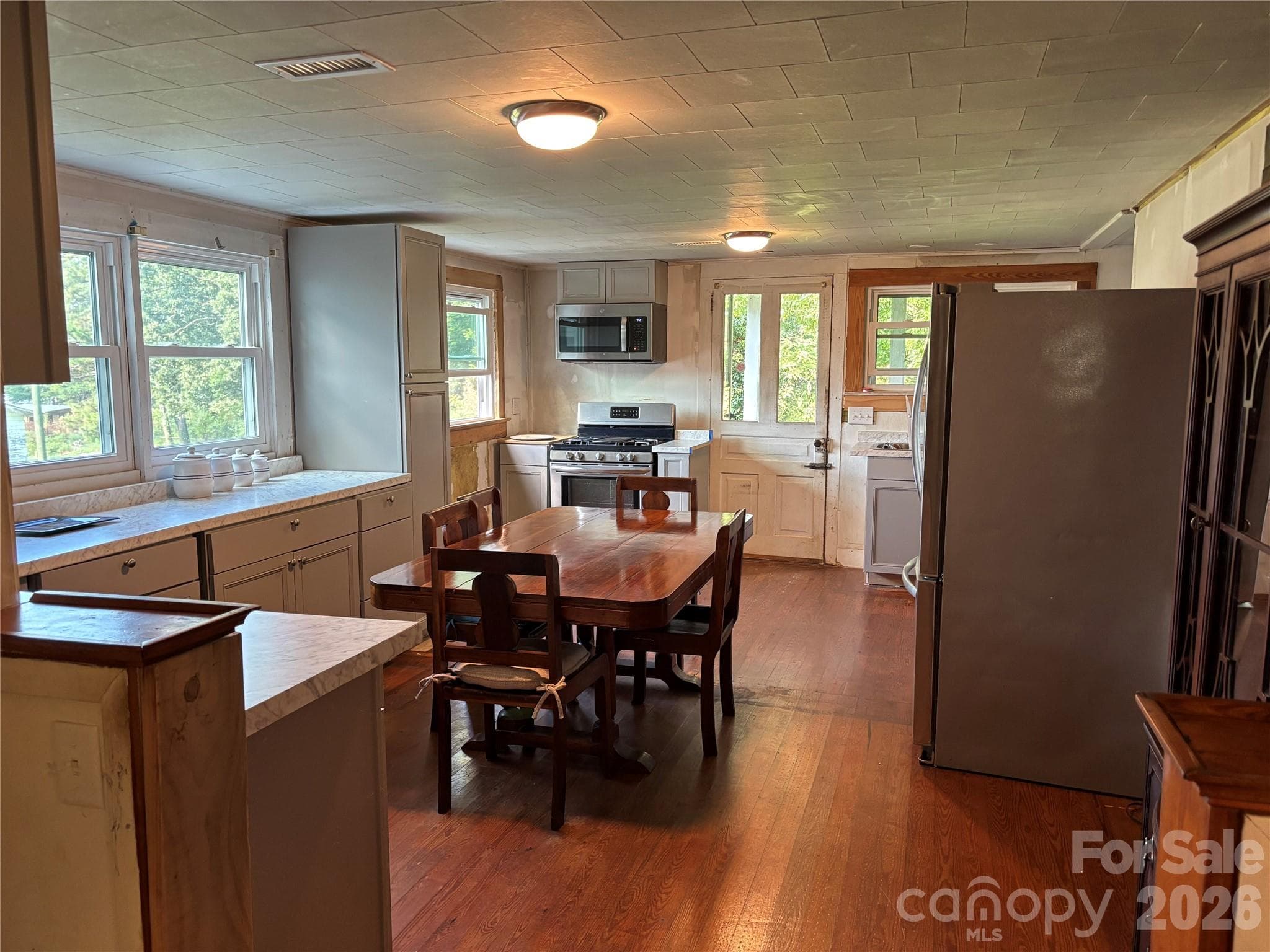 Single Family Residence at 6144 Hudlow Road, Union Mills, photo 6 of 32