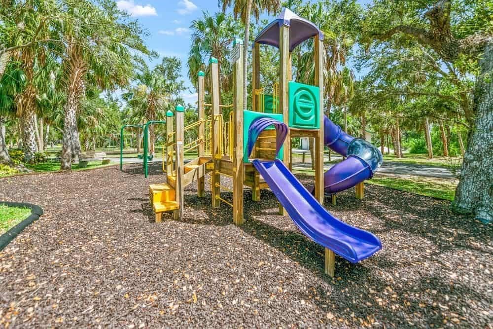 Single Family Residence at 16883 ACAPULCO RD, PUNTA GORDA, photo 43 of 45