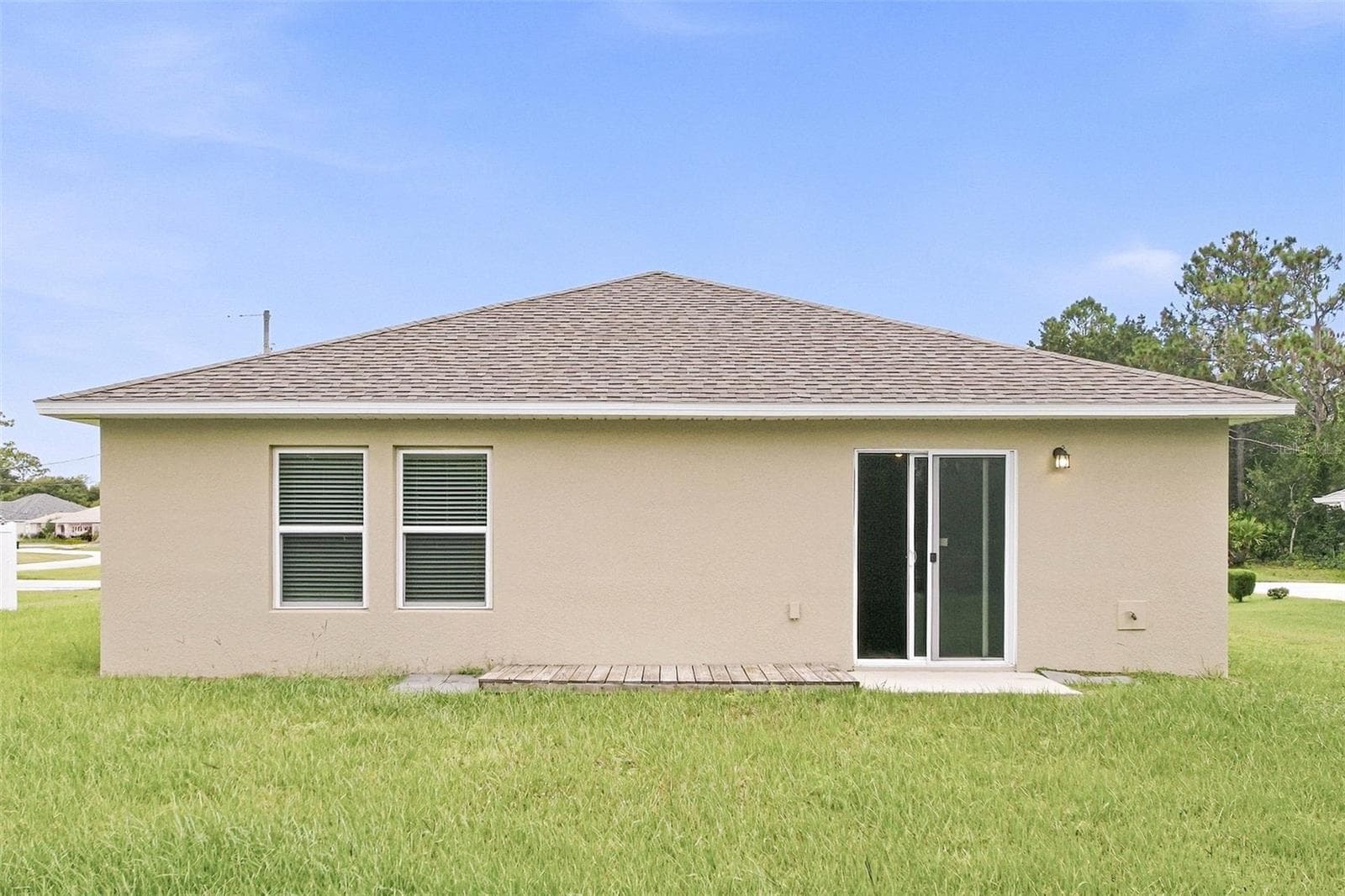 Single Family Residence at 62 PRINCE ERIC LN, PALM COAST, photo 15 of 16