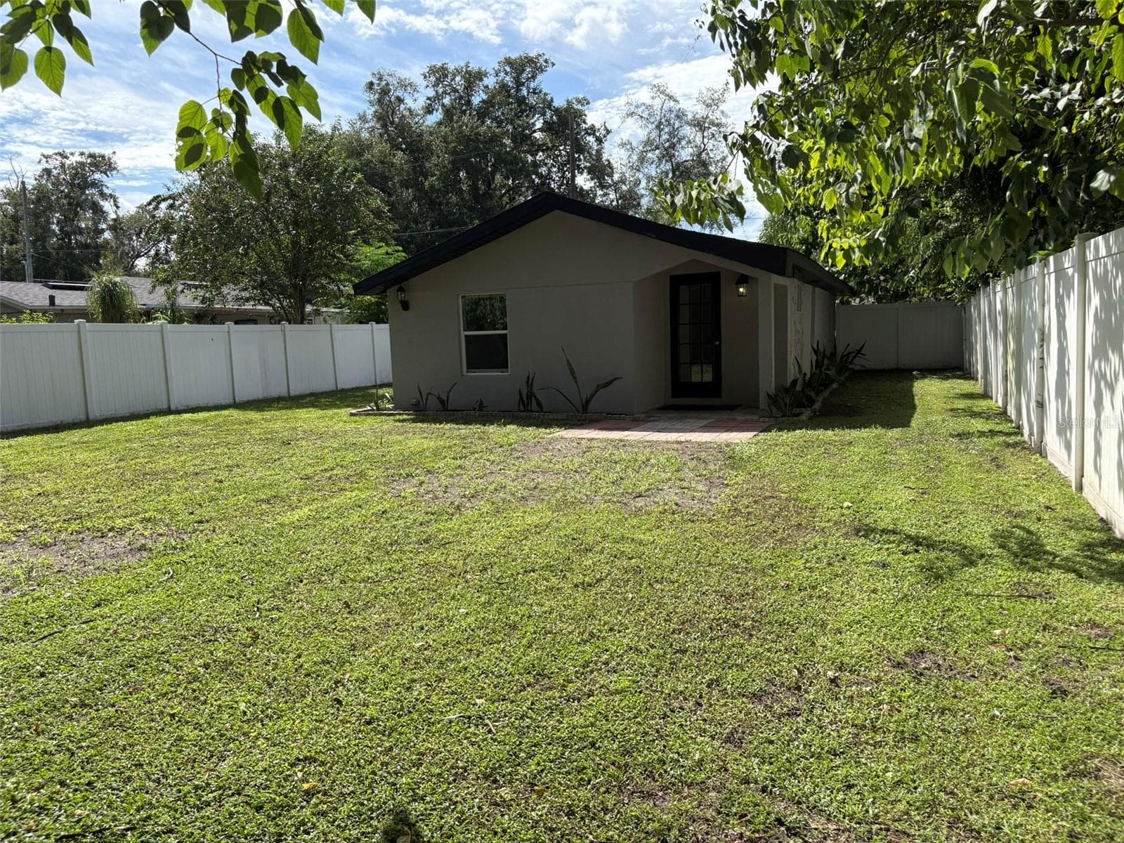 Single Family Residence at 2415 MAYER ST, ORLANDO, photo 10 of 51