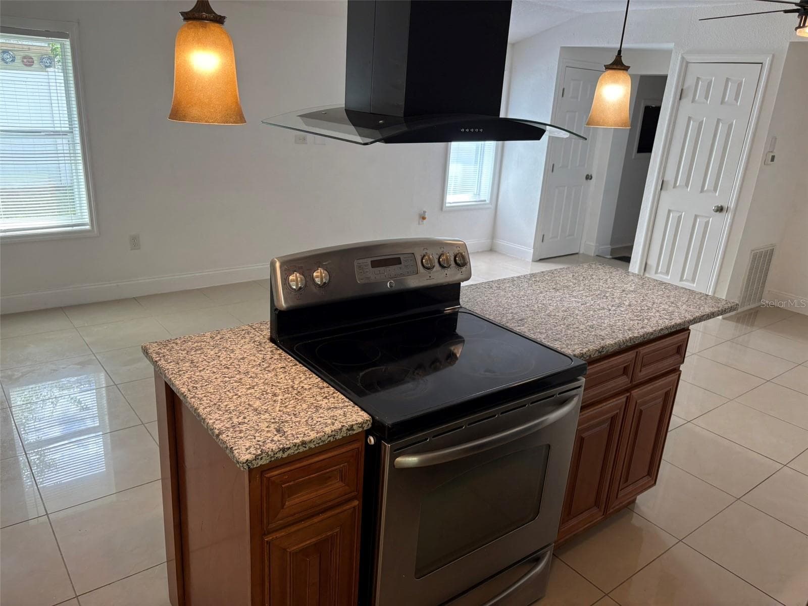 Single Family Residence at 2415 MAYER ST, ORLANDO, photo 24 of 51