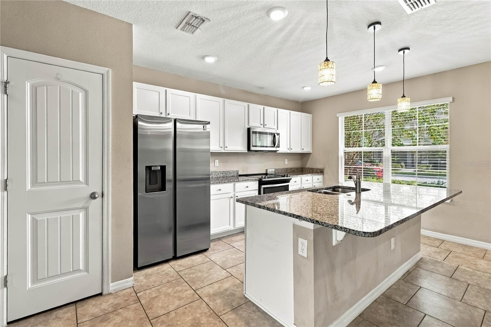 Kitchen - 10114 SALT POINT DR, WINTER GARDEN