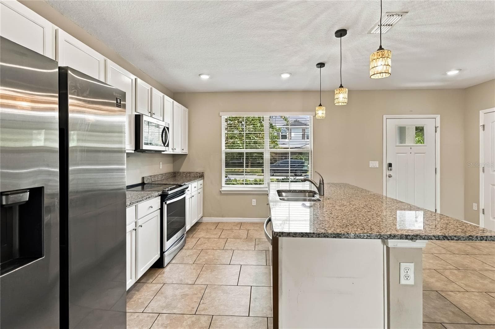 Townhouse at 10114 SALT POINT DR, WINTER GARDEN, photo 15 of 36