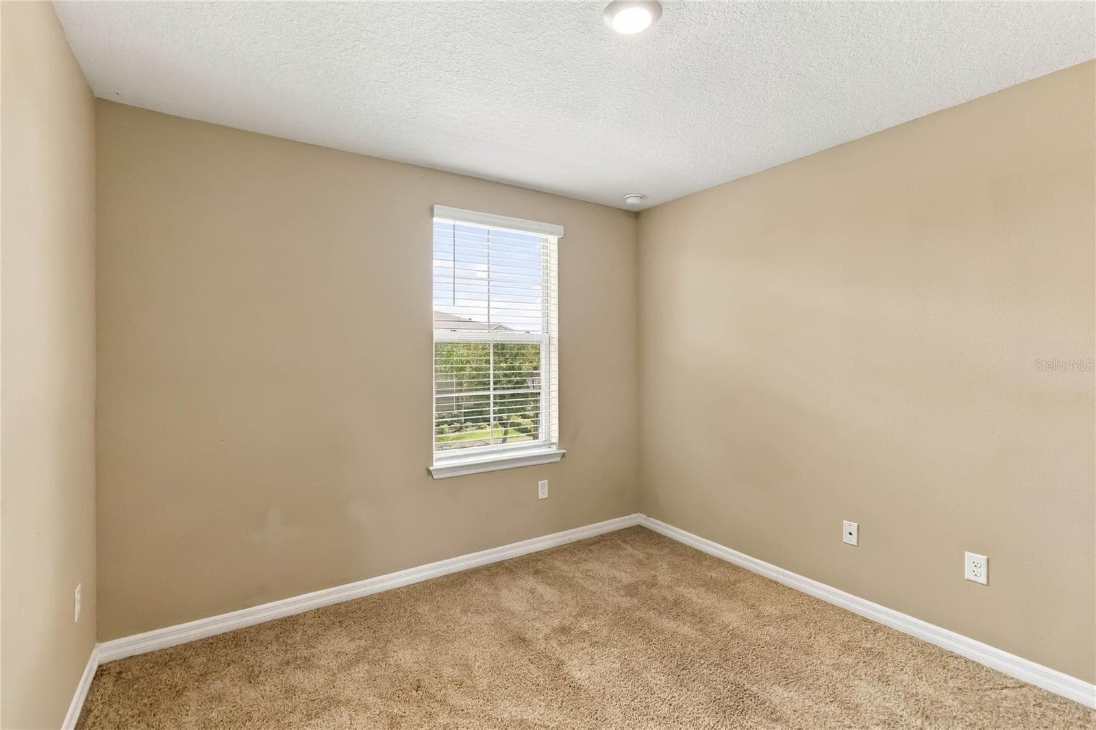Townhouse at 10114 SALT POINT DR, WINTER GARDEN, photo 27 of 36