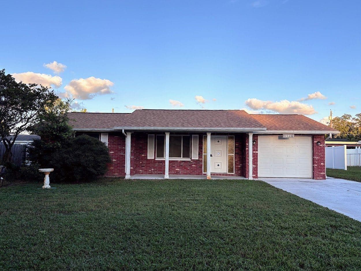 6826 LINGO CT