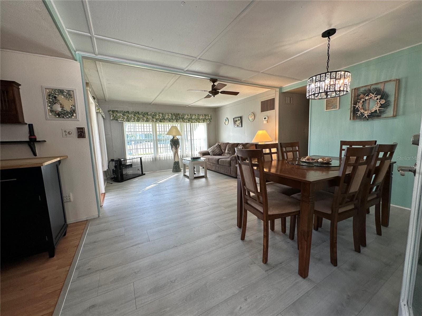Mobile Home at 1784 MIDLOTHIAN ST, SARASOTA, photo 5 of 70