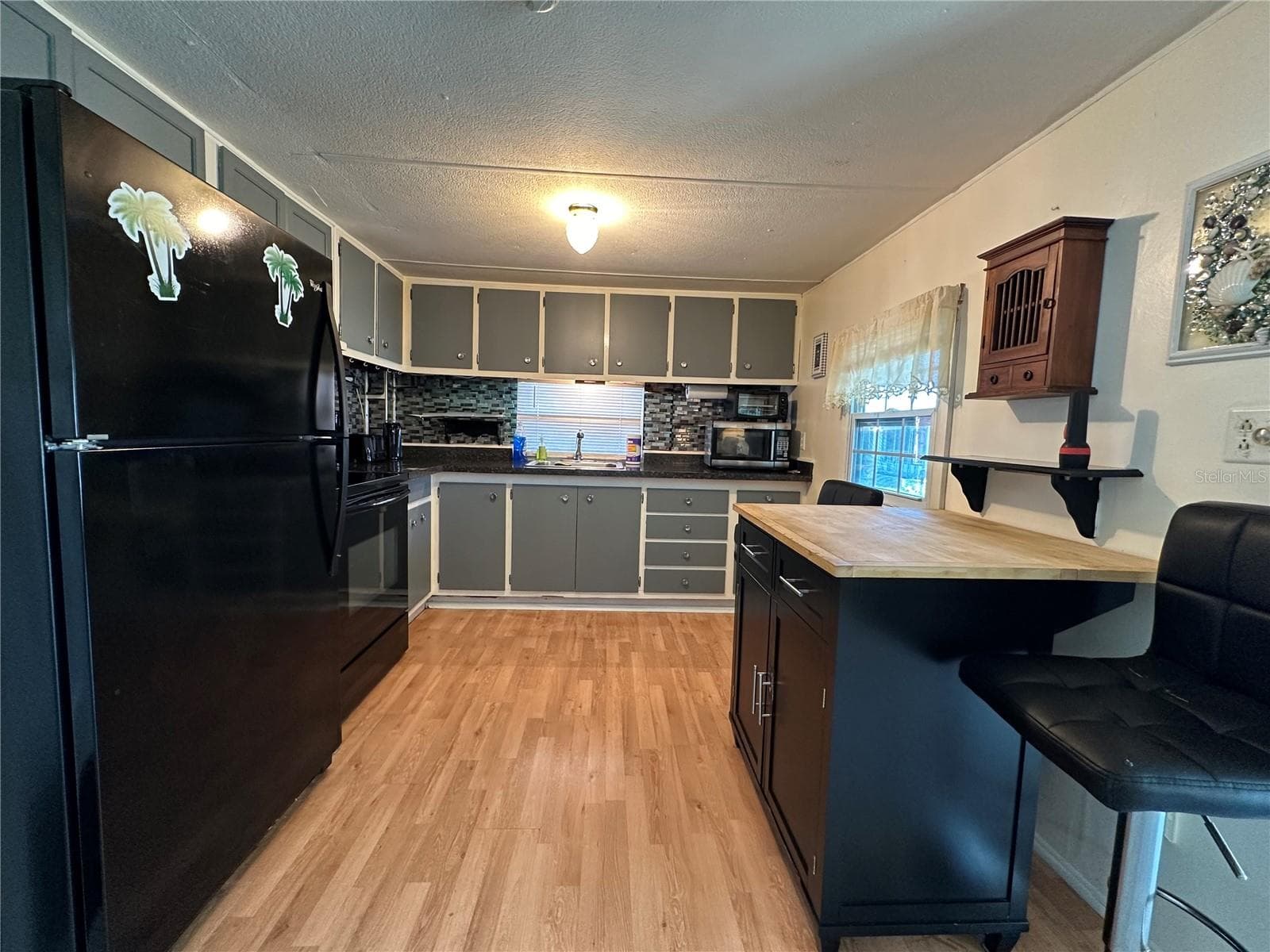 Mobile Home at 1784 MIDLOTHIAN ST, SARASOTA, photo 6 of 70