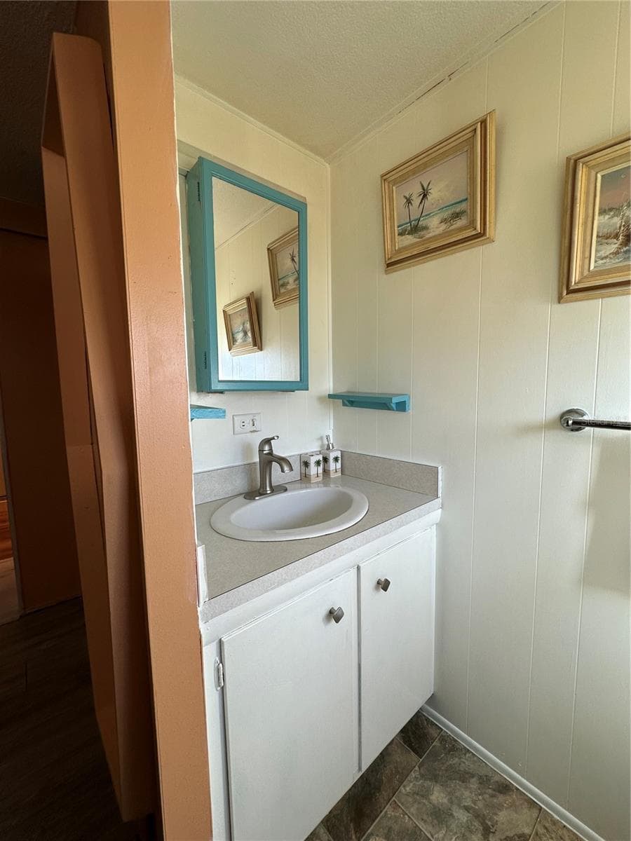 Mobile Home at 1784 MIDLOTHIAN ST, SARASOTA, photo 10 of 70