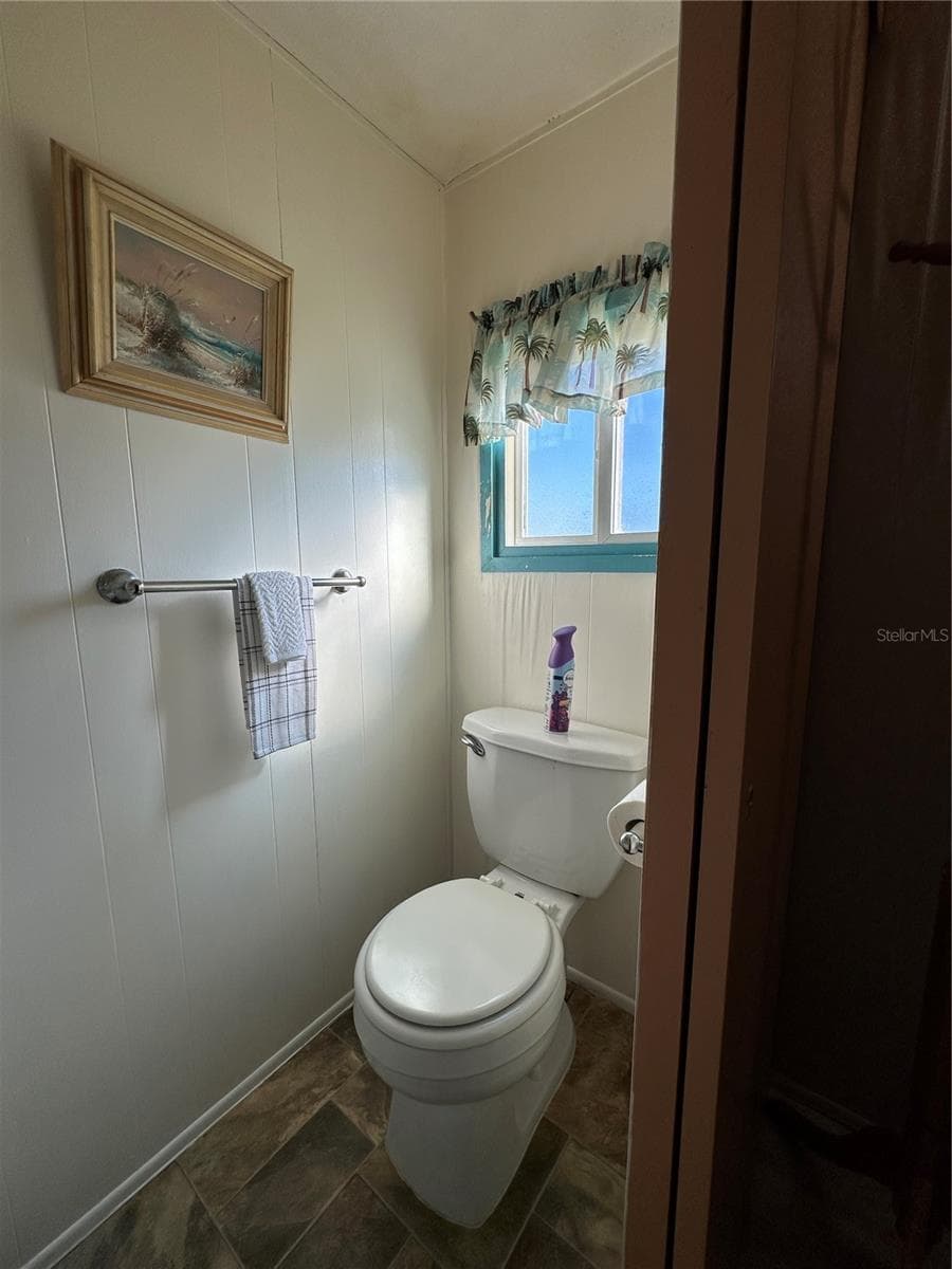 Mobile Home at 1784 MIDLOTHIAN ST, SARASOTA, photo 11 of 70