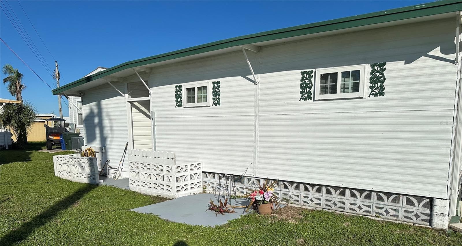Mobile Home at 1784 MIDLOTHIAN ST, SARASOTA, photo 18 of 70