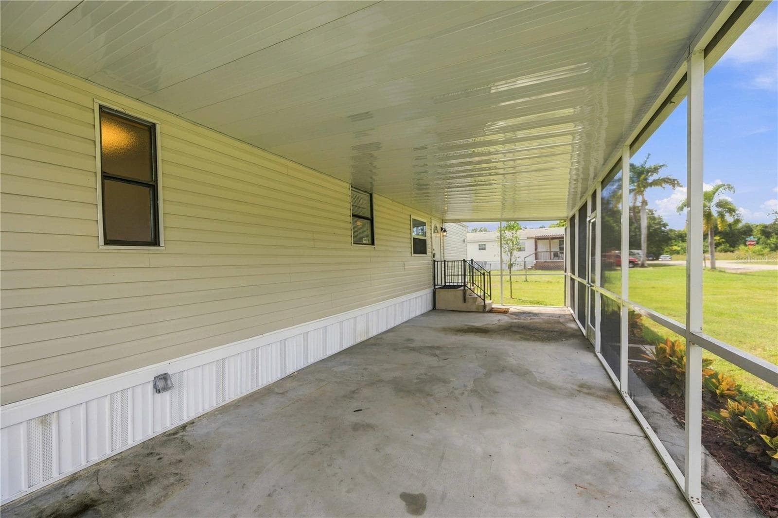 Manufactured Home at 6619 ORANGE BLOSSOM LN, PUNTA GORDA, photo 6 of 46