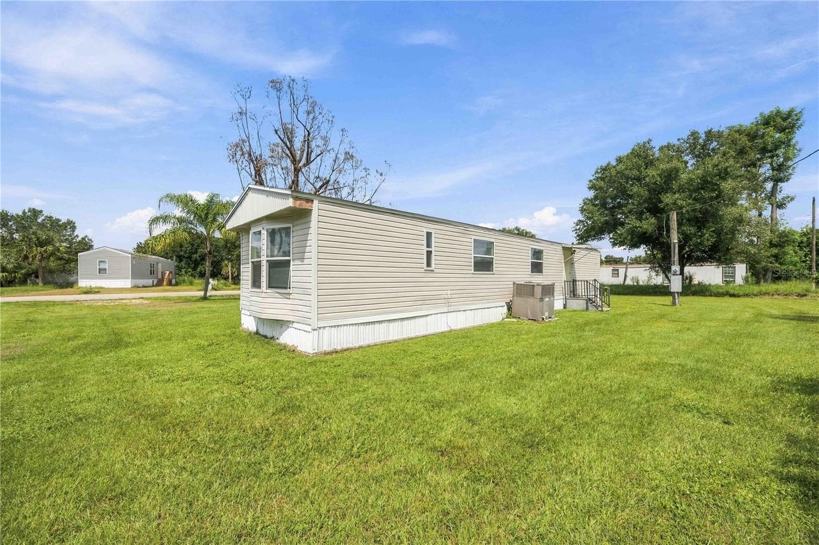 Manufactured Home at 6619 ORANGE BLOSSOM LN, PUNTA GORDA, photo 32 of 46