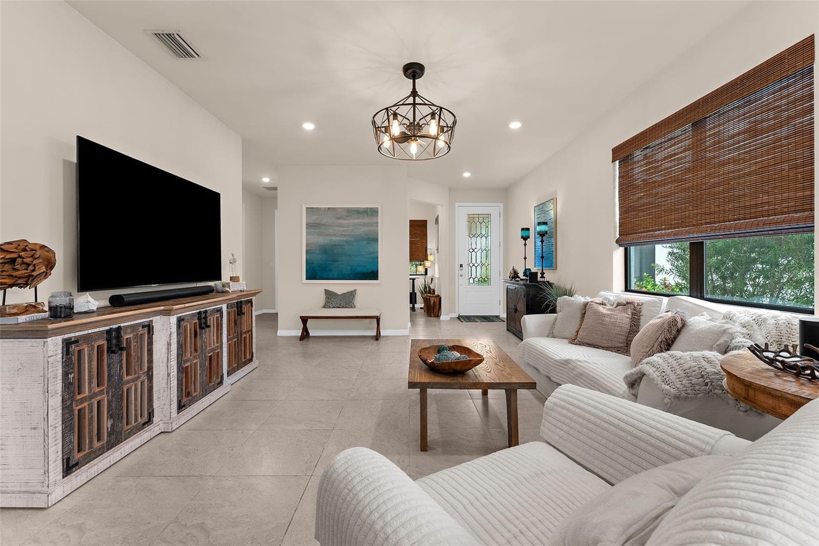 Single Family Residence at 13554 NOBILIO ST, VENICE, photo 5 of 82