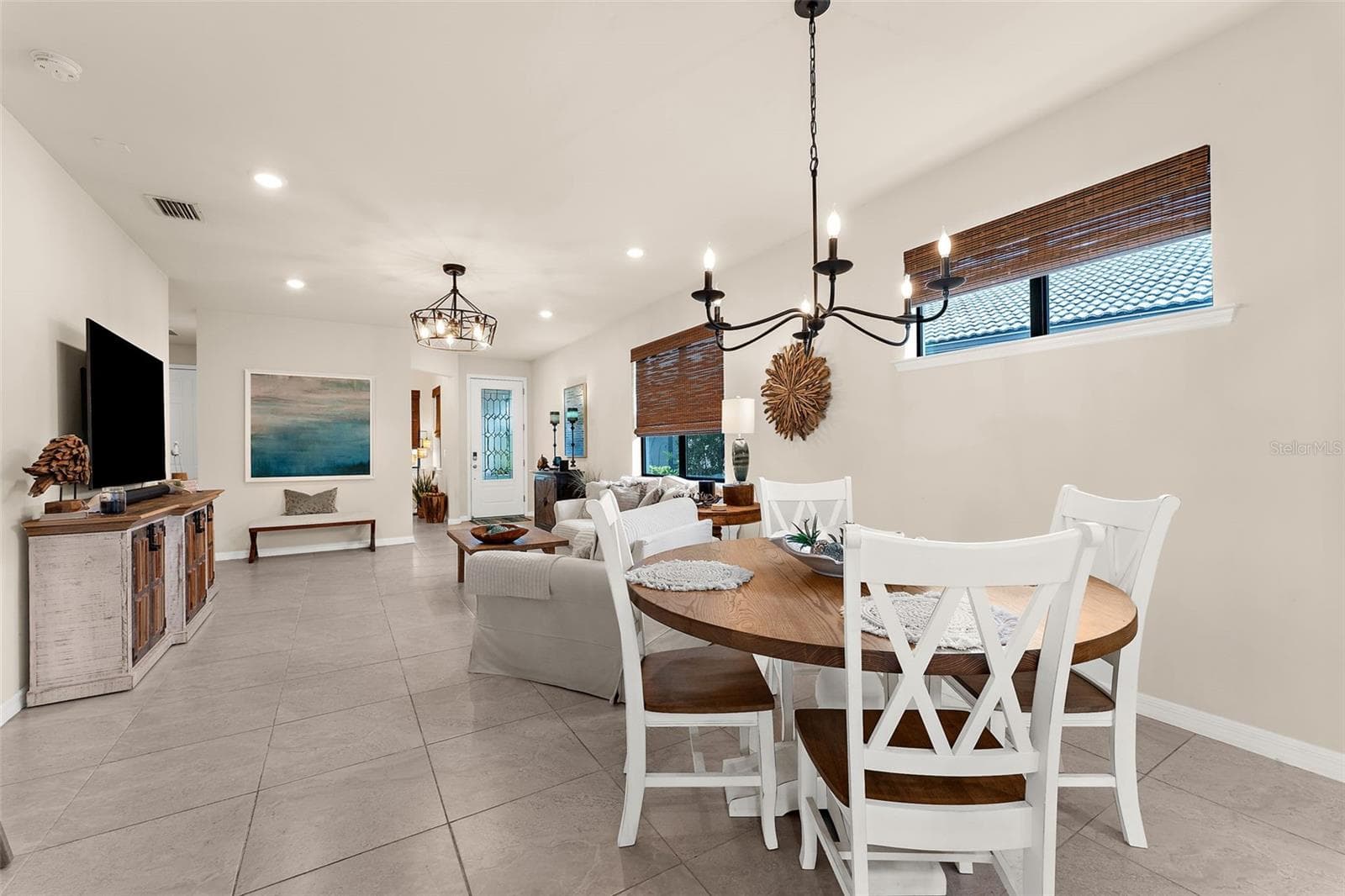 Single Family Residence at 13554 NOBILIO ST, VENICE, photo 6 of 82