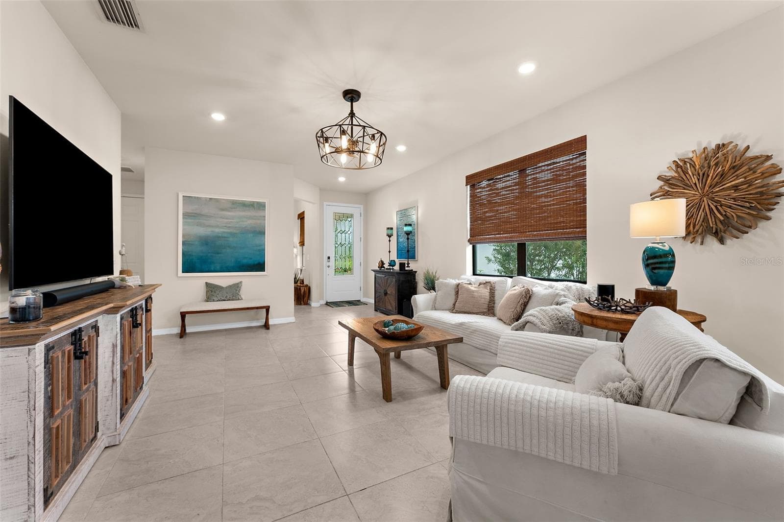 Single Family Residence at 13554 NOBILIO ST, VENICE, photo 10 of 82