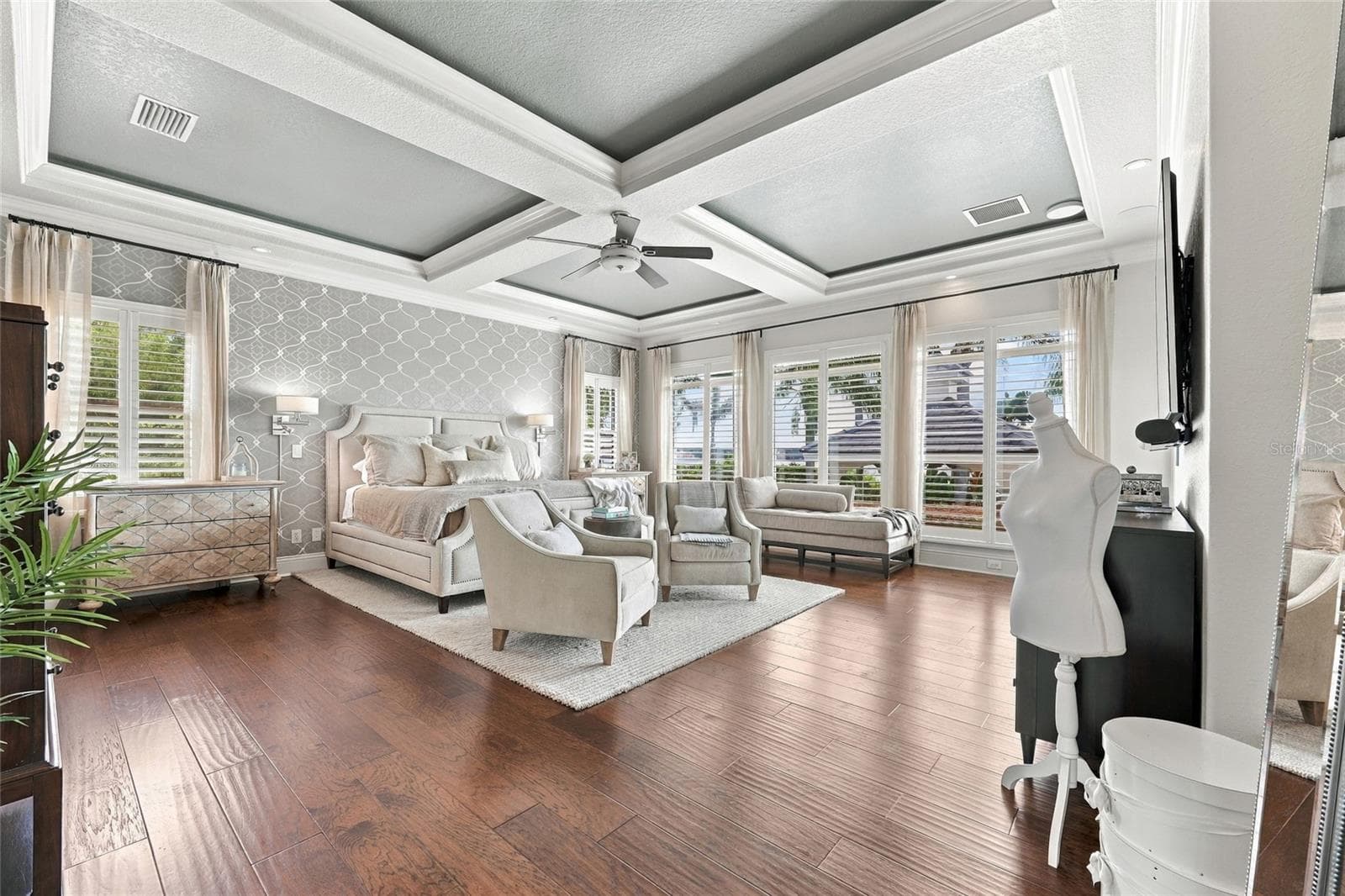 PRIMARY SUITE WITH VIEWS OF LAKE DOWN - 9602 MAYWOOD DR, WINDERMERE