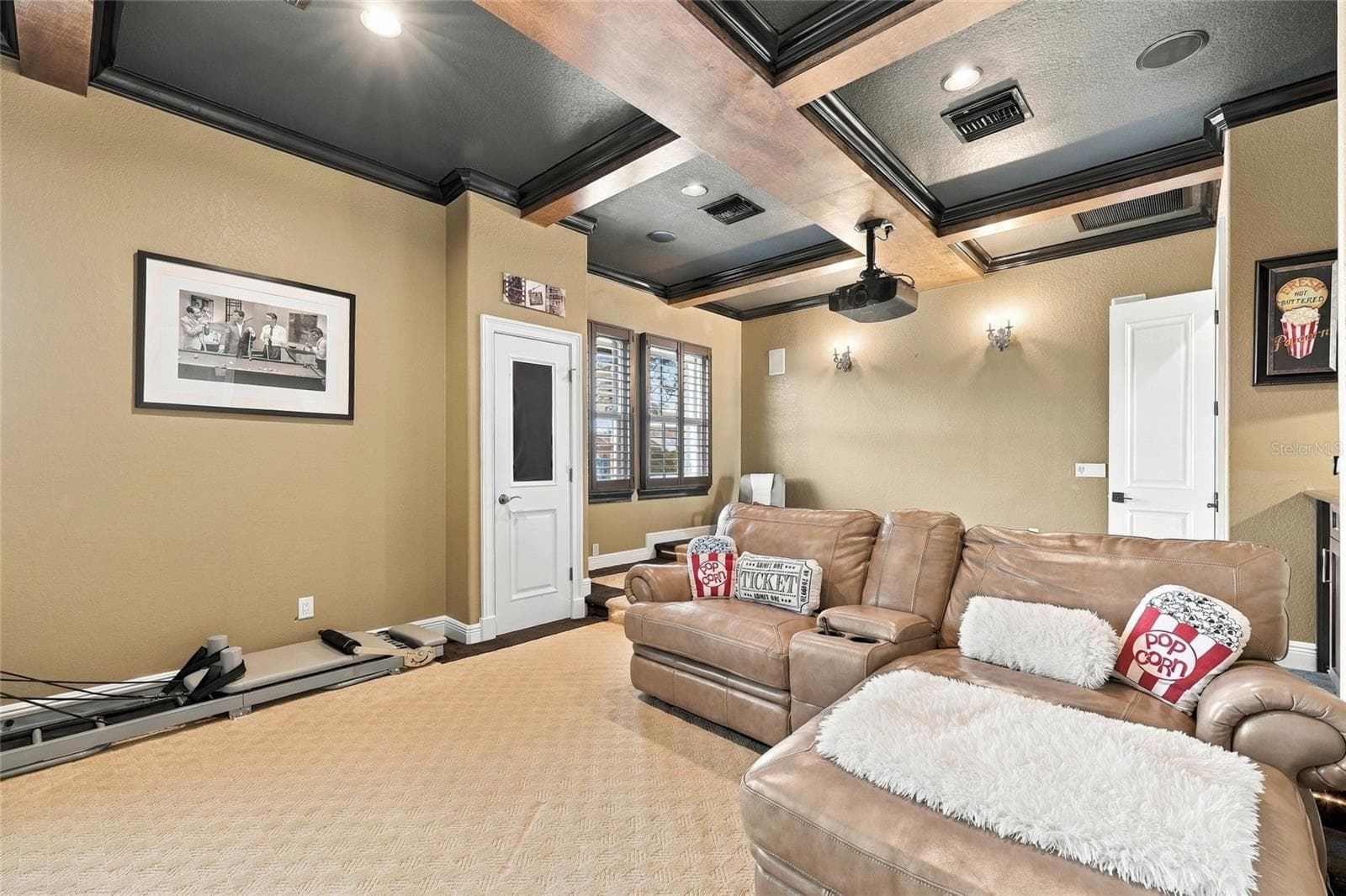 MOVIE THEATRE - 9602 MAYWOOD DR, WINDERMERE