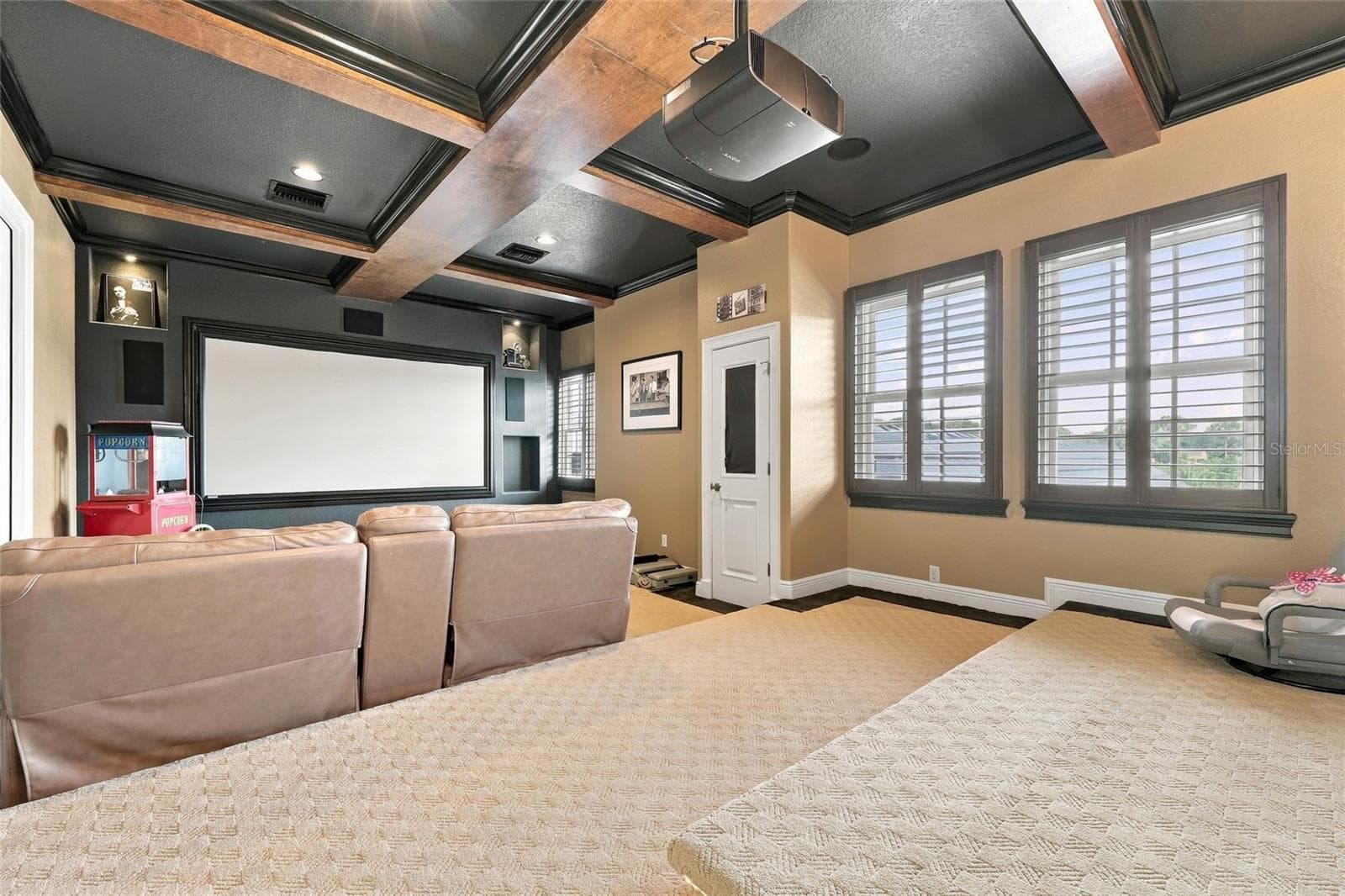 MOVIE THEATRE - 9602 MAYWOOD DR, WINDERMERE