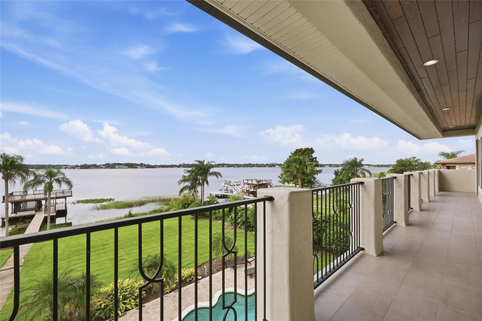 2ND STORY BALCONY - 9602 MAYWOOD DR, WINDERMERE