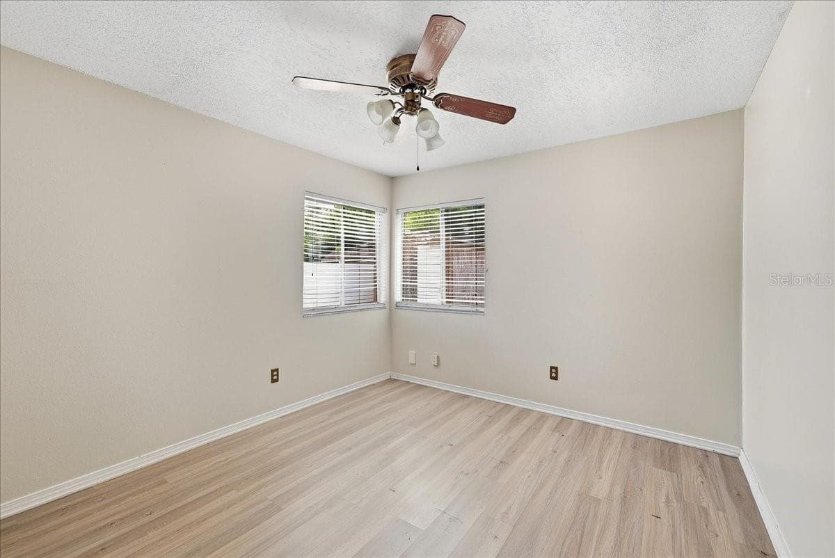 Single Family Residence at 2704 WINDING RIDGE AVE S, KISSIMMEE, photo 14 of 33