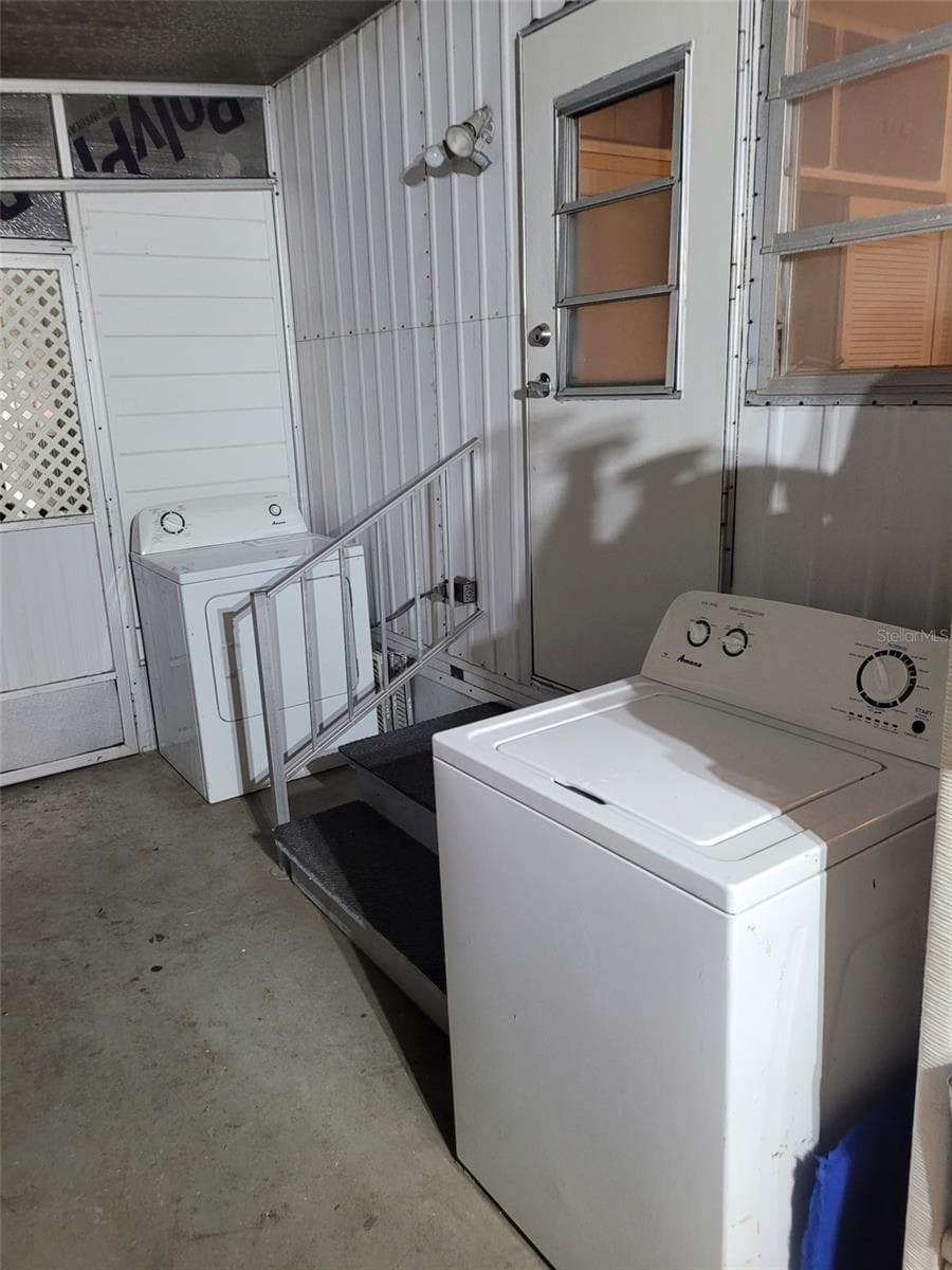 Mobile Home at 37433 HAMMOND DR, ZEPHYRHILLS, photo 23 of 29