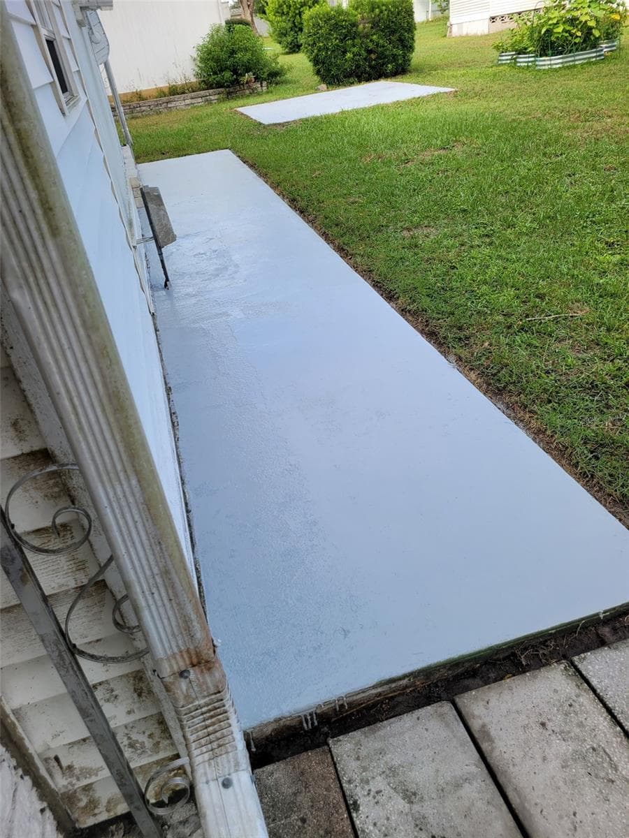 Mobile Home at 37433 HAMMOND DR, ZEPHYRHILLS, photo 26 of 29