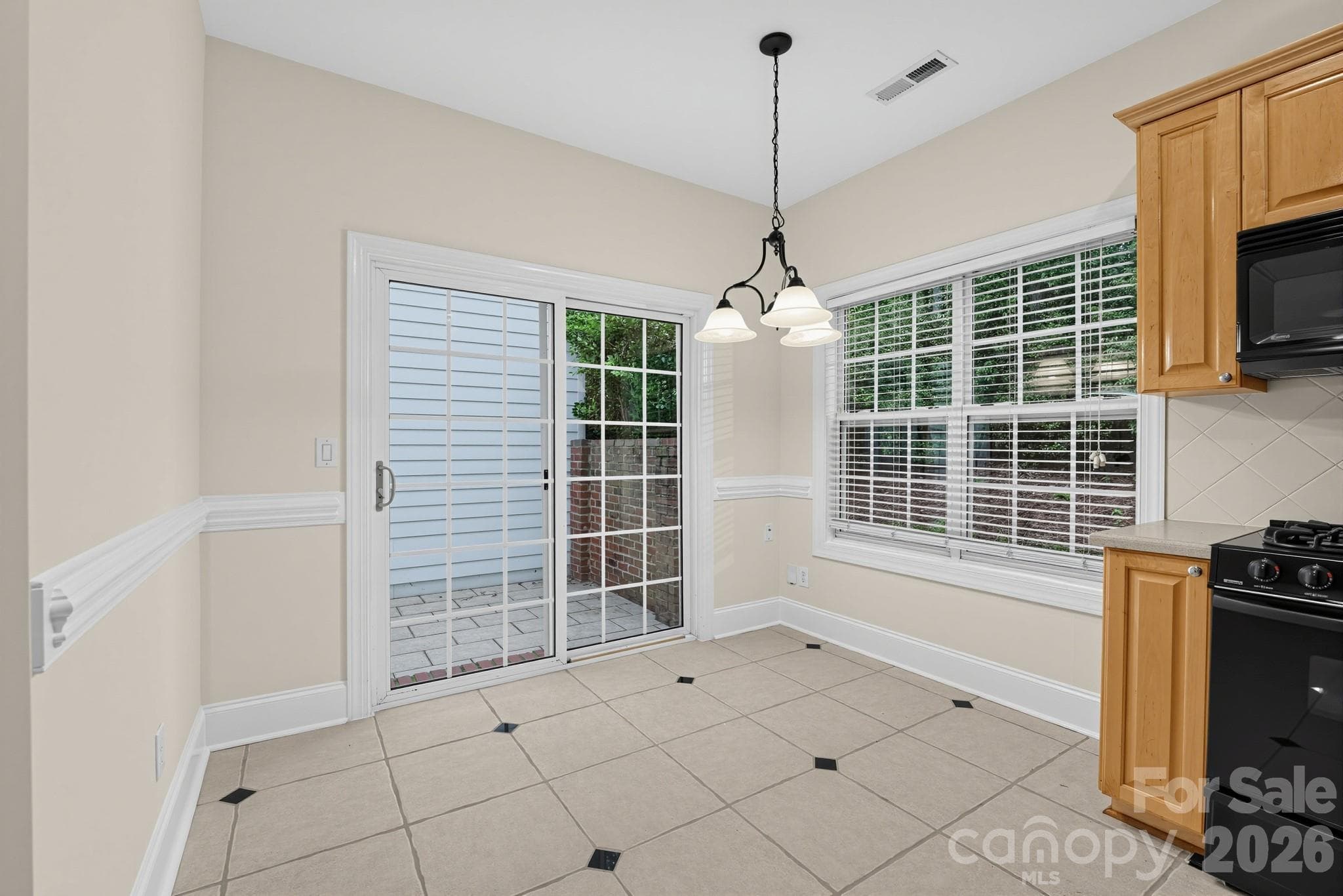 Townhouse at 14441 Adair Manor Court, Charlotte, photo 15 of 40
